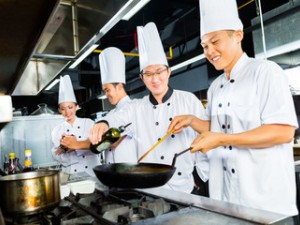 How Food Service Uniforms Affect Customer Perceptions